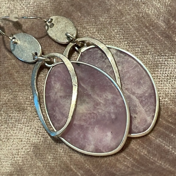 Silver Amethyst Dangle Earrings - Picture 4 of 5